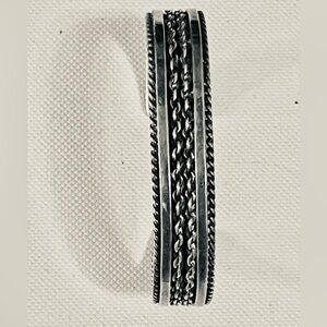 Vintage Sterling Silver Navajo Twisted
Wire Rope Cuff Bracelet Sz 5.75 - 6" 27 G